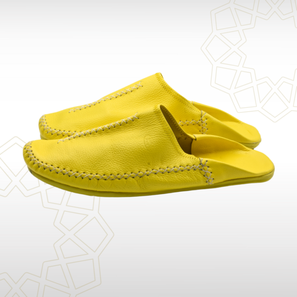 Babouche Homme en Cuir Véritable – Jaune Soleil | Confort & Originalité Marocaine – Image 3