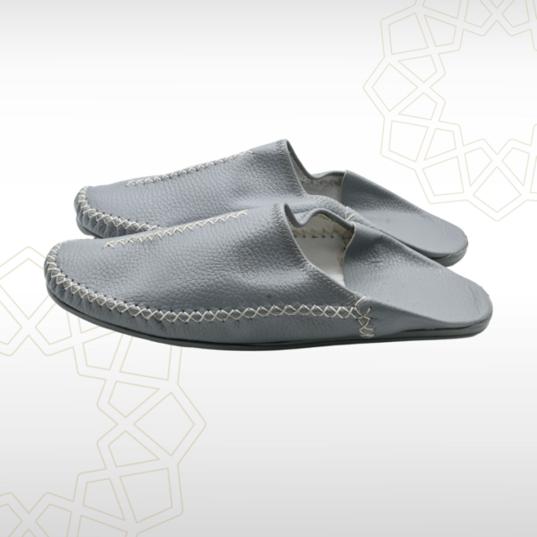 Babouche Grise Élégante en Cuir Véritable – Confort et Finesse Artisanale (41-46) – Image 2