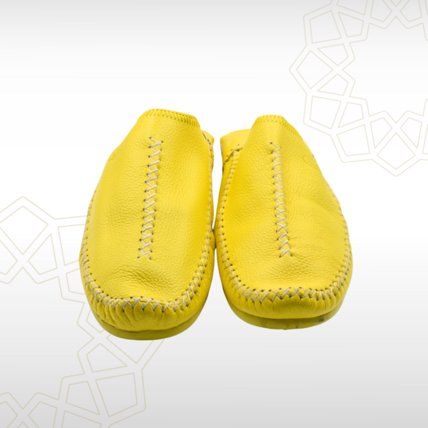 Babouche Homme en Cuir Véritable – Jaune Soleil | Confort & Originalité Marocaine – Image 2